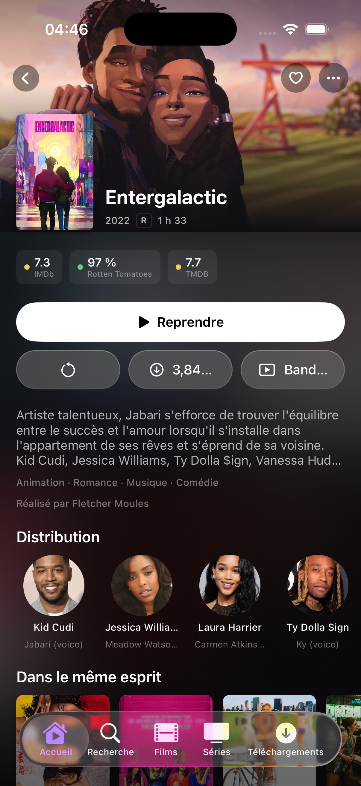 Une fiche de film sur iPhone : notes IMDb, Rotten Tomatoes et TMDB, distribution avec les visages, titres voisins